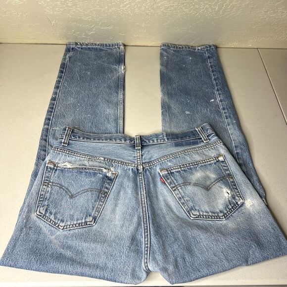 VTG Levis 501 Jeans Mens 32x32 90s USA Button Fly Distressed Patched Denim - Picture 10 of 12